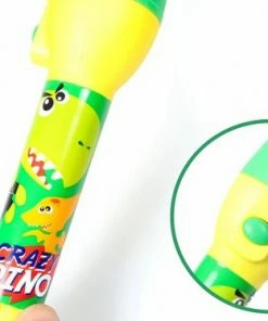 Nieuw ???? Kids Licensing Zaklamp Dino Voor Kinderen | Nachtlamp Dinosaurus LED + 10 Gratis Dino Stickers | Werkt Op 2 AA Batterijen | 16cm | FL03 ???? -Hendi Shop 550x374 4