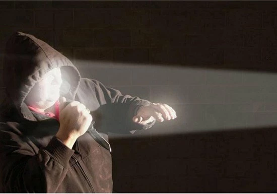 Beste Verkoop ???? JBE Militaire Zaklamp - Waterdicht - 2000 Lumen LED Zaklamp - Inzoombaar - 2 Stuks - Inclusief Batterijen(6stuks) ???? 10 Beste Verkoop ???? JBE Militaire Zaklamp - Waterdicht - 2000 Lumen LED Zaklamp - Inzoombaar - 2 Stuks - Inclusief Batterijen(6stuks) ???? - Afbeelding 8