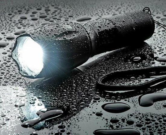 Beste Verkoop ???? JBE Militaire Zaklamp - Waterdicht - 2000 Lumen LED Zaklamp - Inzoombaar - 2 Stuks - Inclusief Batterijen(6stuks) ???? 7 Beste Verkoop ???? JBE Militaire Zaklamp - Waterdicht - 2000 Lumen LED Zaklamp - Inzoombaar - 2 Stuks - Inclusief Batterijen(6stuks) ???? - Afbeelding 5