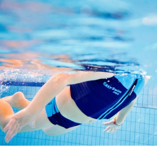 Promo ???? EasySwim Pro - Drijfpakje - Zwemvest & Zwembroek - Blauw - L : 24-28 Kg ???? 7 Promo ???? EasySwim Pro - Drijfpakje - Zwemvest & Zwembroek - Blauw - L : 24-28 Kg ???? - Afbeelding 5