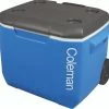 Begroting ⌛ Coleman 60QT Performance Koelbox - Wielen - 56 Liter - Blauw ???? -Hendi Shop 550x522 3