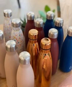 Beste Verkoop ⌛ Wattamula Design Eco RVS Drinkfles - Nude - Extra Dop Met Rietje En Carrier - 500 Ml - Waterfles - Thermosfles - Sport ⭐ 13 Beste Verkoop ⌛ Wattamula Design Eco RVS Drinkfles - Nude - Extra Dop Met Rietje En Carrier - 500 Ml - Waterfles - Thermosfles - Sport ⭐ -Hendi Shop 550x651 1
