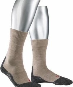 Beste deal ⌛ FALKE TK2 Explore Wandelsokken Warm Winter Zacht Thermisch Ademend Anti-blaar Antizweet Zonder Motief Met Elastische Boord Merinowol Beige Dames Sportsokken - Maat 39-40 ⭐ -Hendi Shop 550x725 2